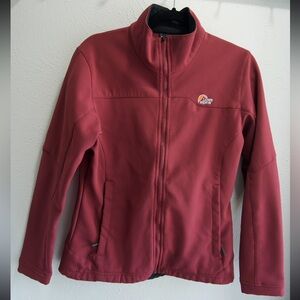 Alpine Red Ski Jacket with High Collar and Fitted Silhouette